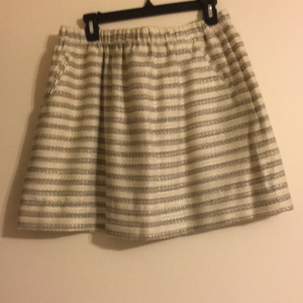 Skirt with pockets